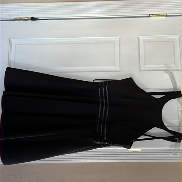 City Studio Dress - Picture 2 of 4